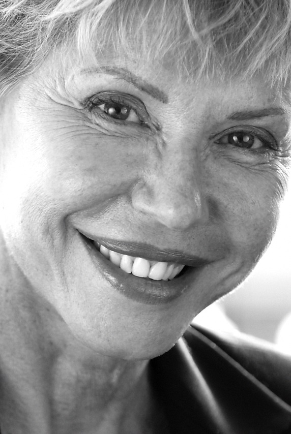Evelyne Lorato